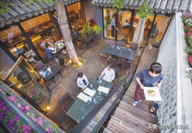 旅游常用英语300句：轻松掌握场景对话，告别出国沟通尴尬