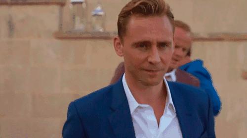 掌握有关旅行的英语作文模板:轻松写出高分旅行故事,告别写作烦恼 第2张 掌握有关旅行的英语作文模板:轻松写出高分旅行故事,告别写作烦恼 第2张