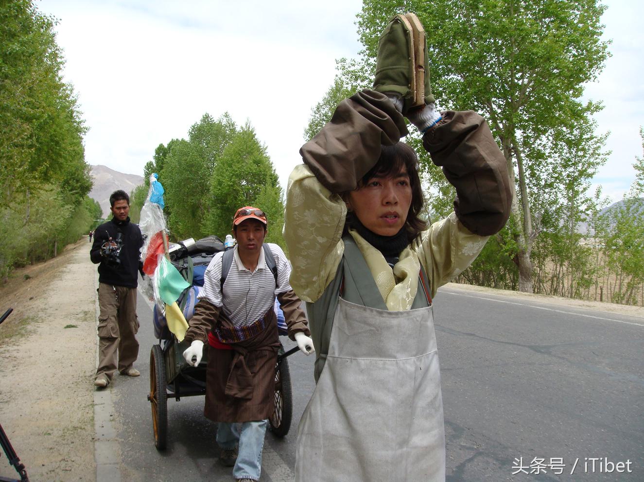 旅行相关书籍有哪些?精选经典与实用书单,带你轻松规划心灵之旅 第1张 旅行相关书籍有哪些?精选经典与实用书单,带你轻松规划心灵之旅 第1张