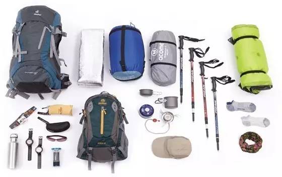 旅行必备的东西有哪些呢?轻松打包指南,让你的旅途更从容愉快 第2张 旅行必备的东西有哪些呢?轻松打包指南,让你的旅途更从容愉快 第2张