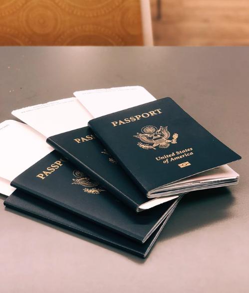 旅行带那些东西?轻便实用行李打包指南,告别旅途负担 第2张 旅行带那些东西?轻便实用行李打包指南,告别旅途负担 第2张