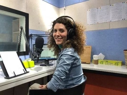 出国必备口语300句:轻松掌握关键场景英语,告别出国沟通尴尬 第2张 出国必备口语300句:轻松掌握关键场景英语,告别出国沟通尴尬 第2张