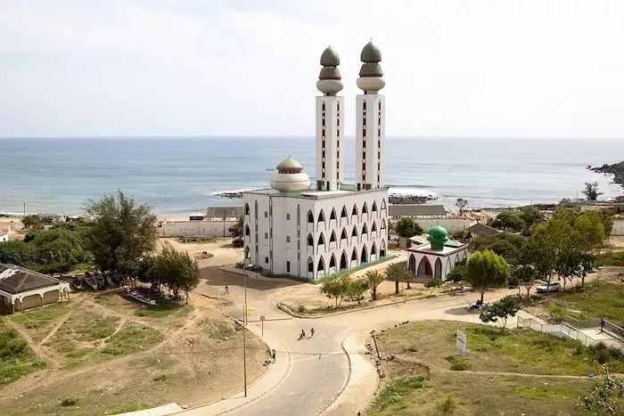 旅行书籍名称推荐：从《在路上》到《孤独星球》，开启心灵与世界的完美旅程